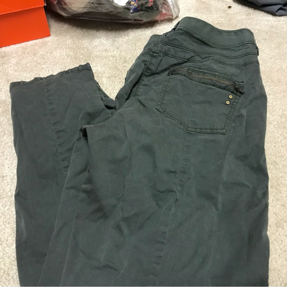 Chico's Dark Green Skinny Pants